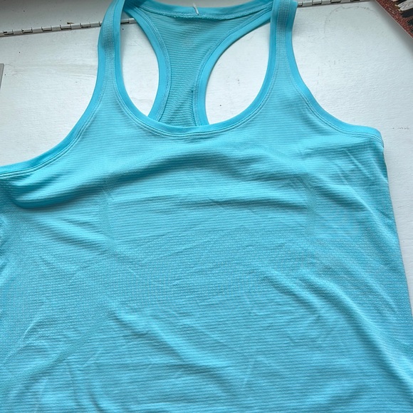 NWOT Lululemon Race Length Running Tank size 10 - Picture 1 of 2